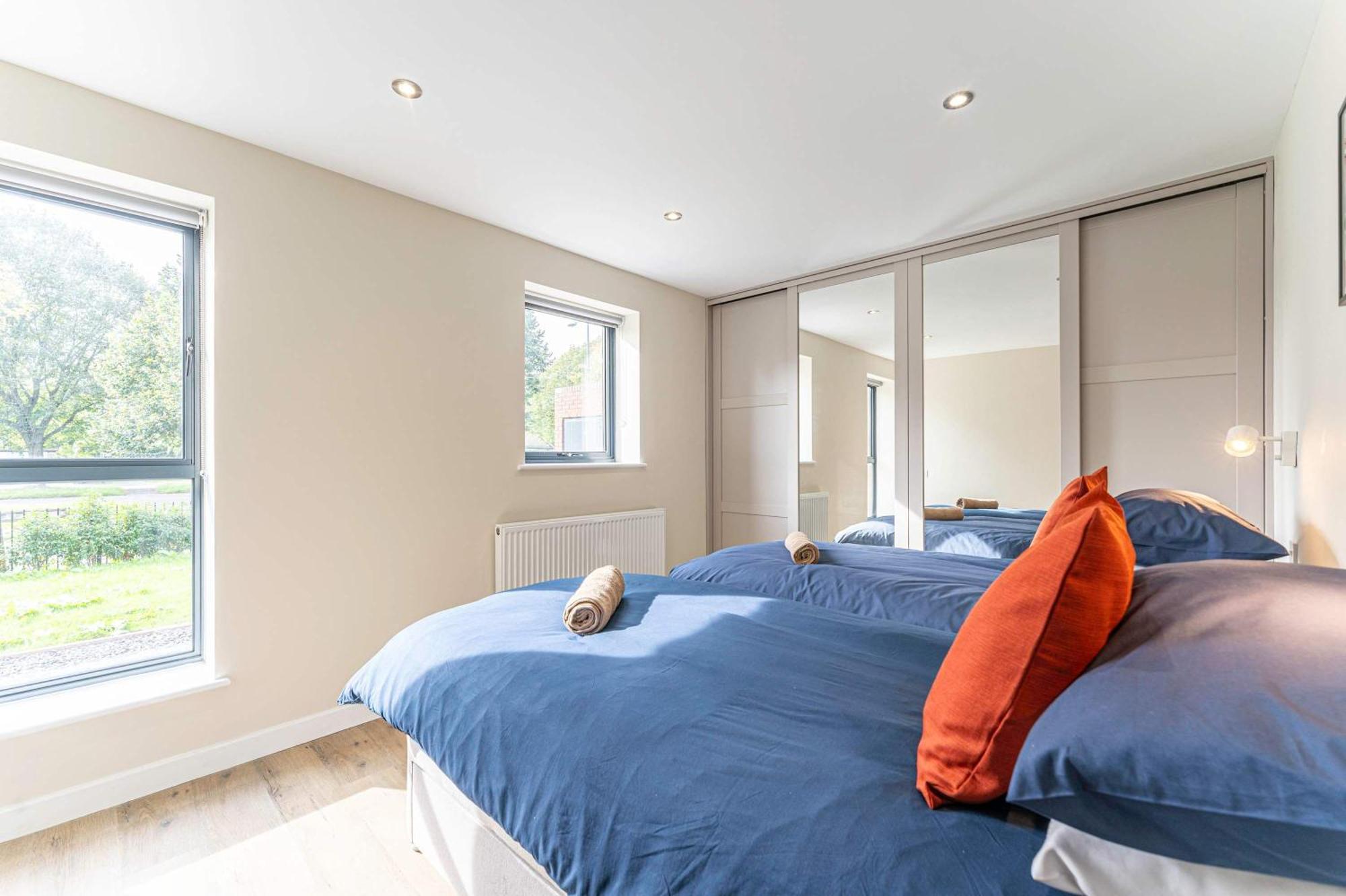 Stylish 2 Bedroom In Apartment Derby